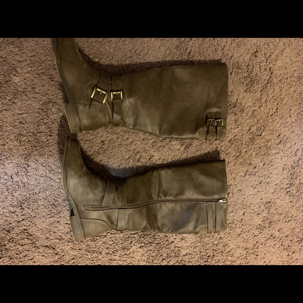 Fabfitfun calf high boots- never worn